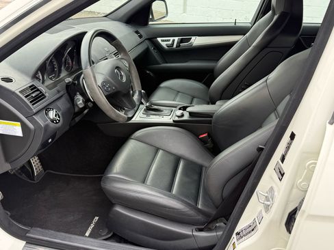 Used 2009 Mercedes-Benz C 63 AMG Sedan image 23