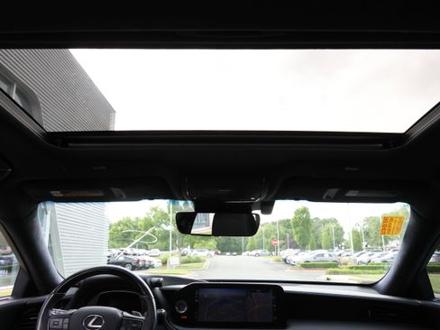 Certified 2021 Lexus LS 500 w/ Interior Upgrade Package RWD image 30