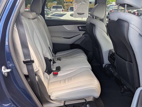 Used 2023 Acura MDX SH-AWD w/ Technology Package image 8