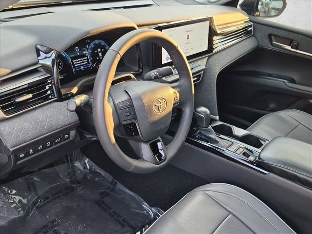 Used 2025 Toyota Camry XLE w/ Premium Plus Package FWD image 10