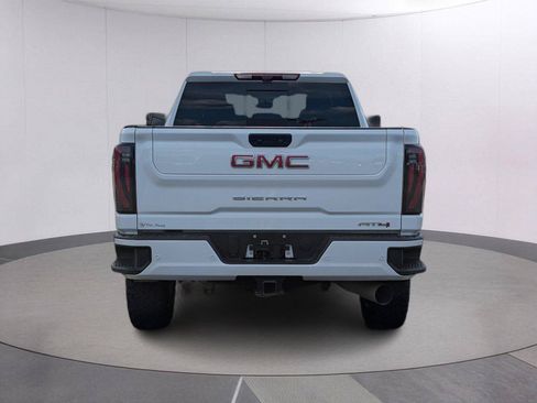 Used 2026 GMC Sierra 2500 AT4 w/ AT4 Premium Plus Package AWD/4WD image 4