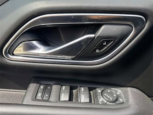 Used 2021 GMC Yukon AT4 image 25