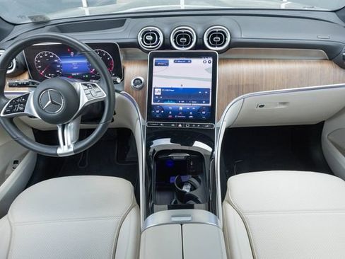 Used 2023 Mercedes-Benz GLC 300 4MATIC w/ Pinnacle Trim Package image 22