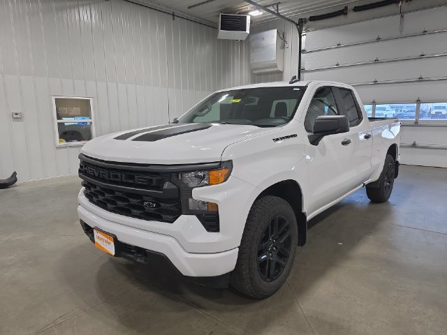 Used 2024 Chevrolet Silverado 1500 Custom w/ Rally Edition AWD/4WD image 4