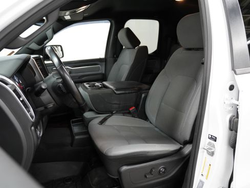 Used 2021 RAM 1500 Big Horn image 4