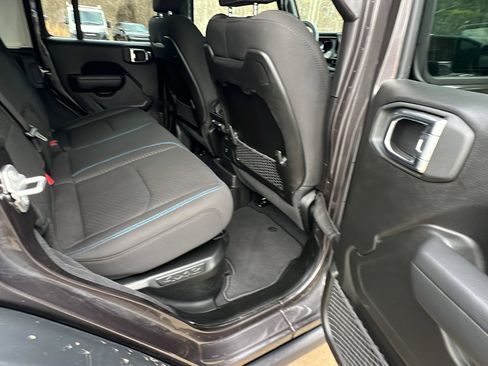 Used 2025 Jeep Wrangler Unlimited Rubicon 4xe w/ Safety Group image 21