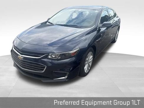 Used 2017 Chevrolet Malibu LT FWD image 5