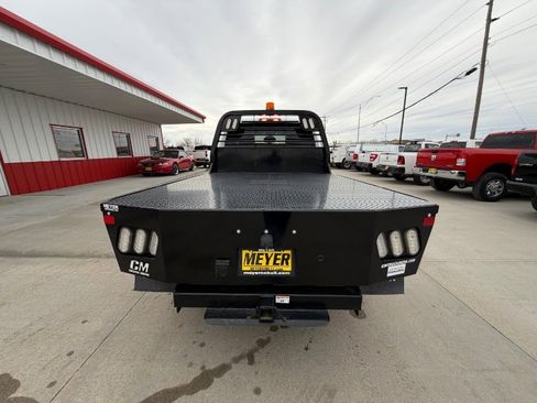 Used 2024 RAM 2500 Tradesman w/ Chrome Appearance Group image 7