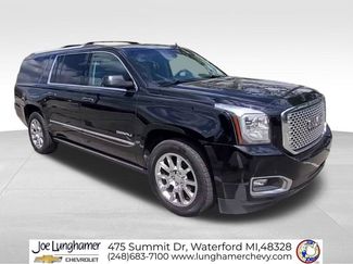 Used 2015 GMC Yukon XL Denali w/ Premium Package AWD/4WD video 2