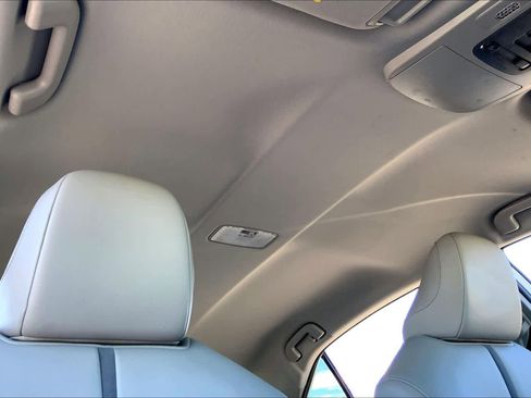 Used 2023 Toyota Camry SE image 13