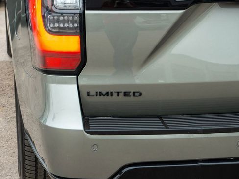 Used 2019 Ford Expedition Max Limited w/ Equipment Group 303A AWD/4WD image 12