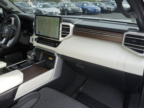 Used 2024 Toyota Sequoia Capstone image 21