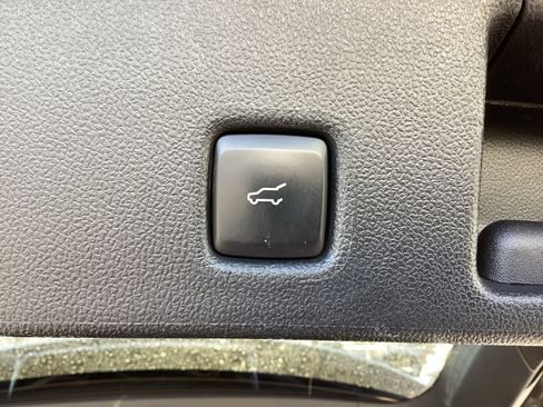 Used 2024 Ford Escape Active image 17