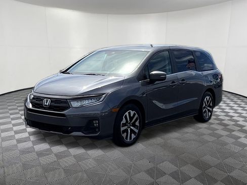 Used 2025 Honda Odyssey EX-L image 3