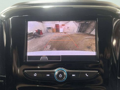 Used 2021 Chevrolet Traverse LS AWD/4WD image 27
