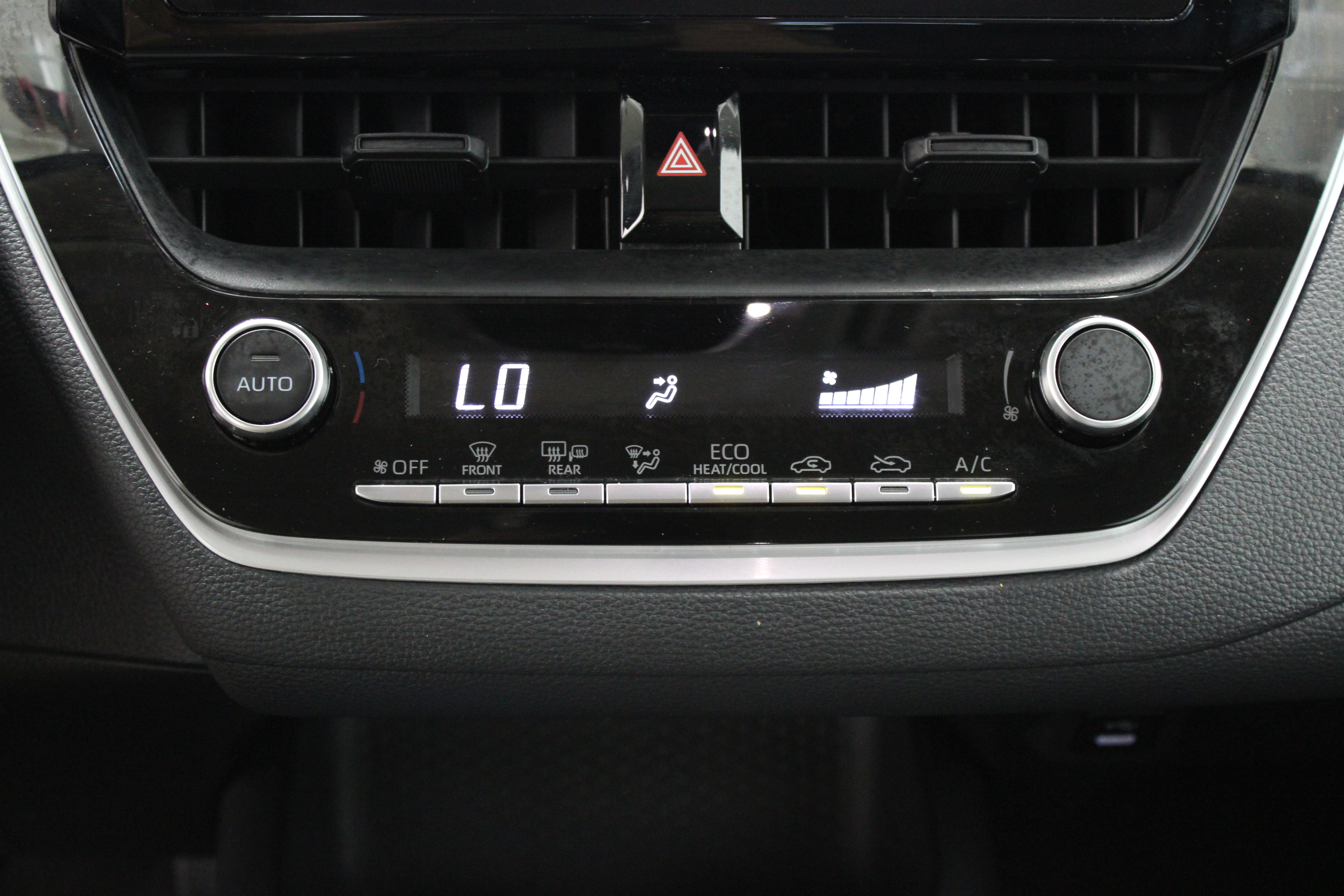 Used 2026 Toyota Corolla LE FWD image 18