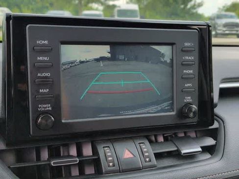 Used 2019 Toyota RAV4 XLE Premium w/ Cold Weather Package AWD/4WD image 29