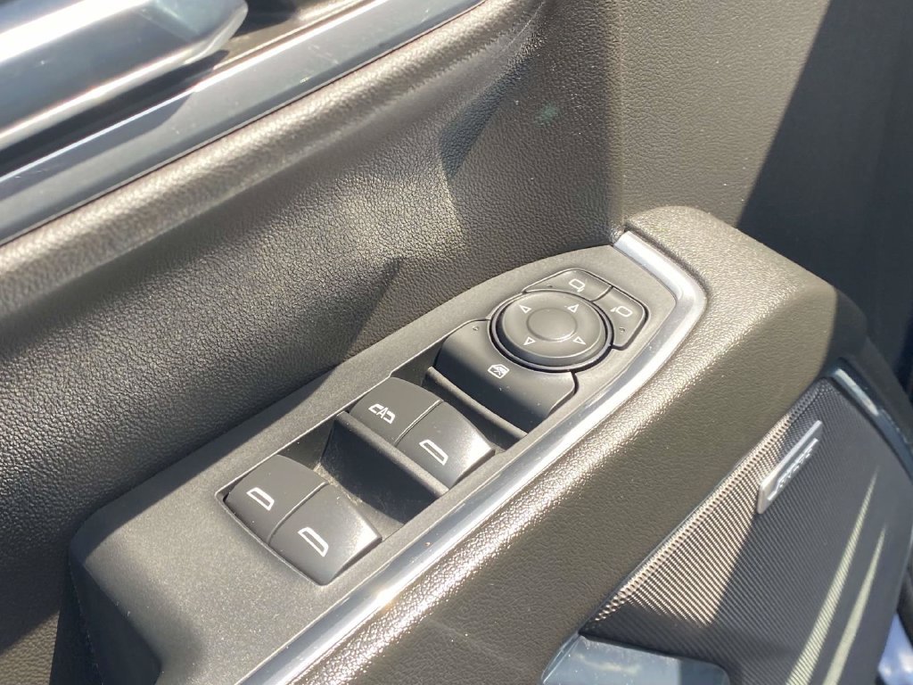 Used 2024 Chevrolet Silverado 1500 LT Trail Boss w/ Convenience Package II AWD/4WD image 20