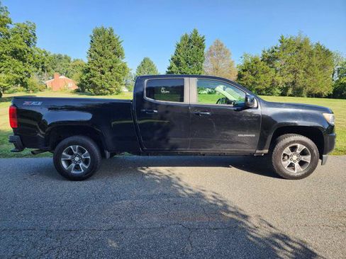 Used 2015 Chevrolet Colorado Z71 AWD/4WD image 5