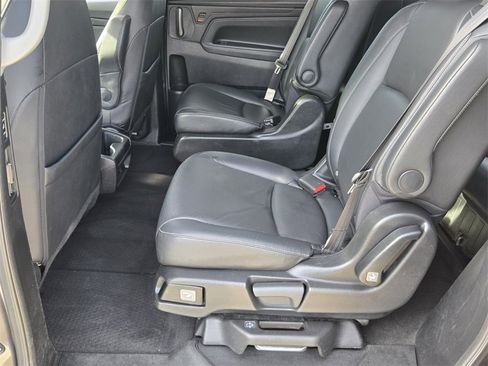 Used 2024 Honda Odyssey EX-L image 12