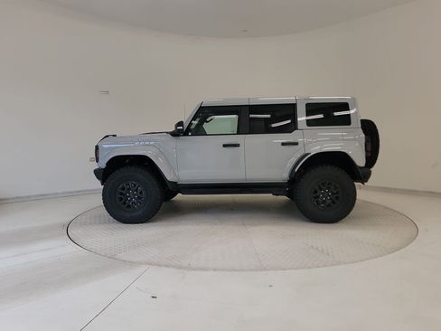 Used 2026 Ford Bronco Raptor AWD/4WD image 2