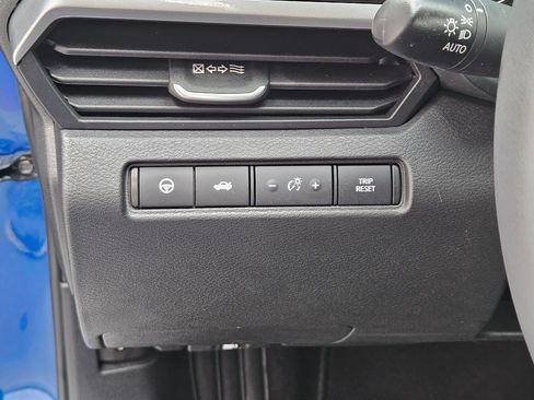 Used 2025 Nissan Altima 2.5 SL FWD image 19