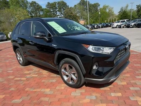 Used 2021 Toyota RAV4 Limited AWD/4WD image 3