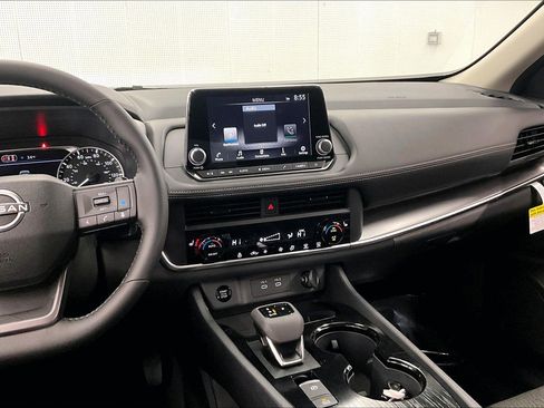 New 2026 Nissan Rogue SV FWD image 16