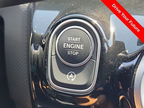 Used 2025 Mercedes-Benz CLA 250 image 10