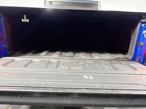 Used 2022 Jeep Gladiator Rubicon w/ Advanced Safety Group image 33