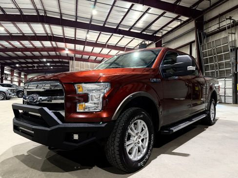 Used 2015 Ford F150 Lariat w/ Equipment Group 501A Mid image 9