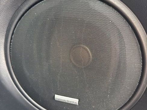 Used 2018 Subaru Outback 2.5i Limited image 15