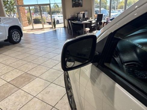 Used 2017 Dodge Journey Crossroad w/ Popular Equipment Group image 9