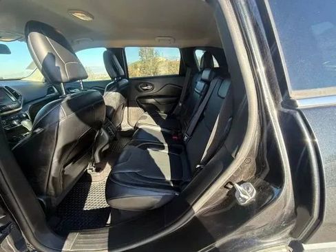 Used 2015 Jeep Cherokee Limited w/ Luxury Group FWD image 12