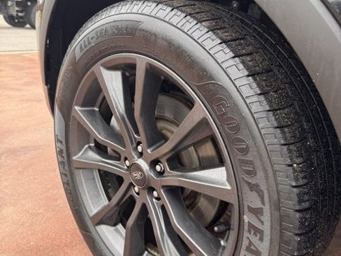 Used 2019 Ford Explorer XLT w/ XLT Sport Appearance Package image 20