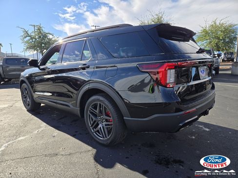 New 2026 Ford Explorer ST-Line w/ ST-Line Street Pack image 3
