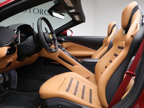 Certified 2024 Ferrari Roma Spider image 15