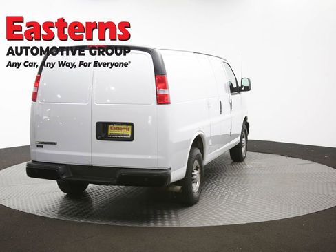 Used 2021 Chevrolet Express 2500 image 37