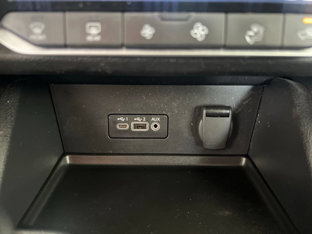 Certified 2023 Nissan Sentra SR FWD image 54