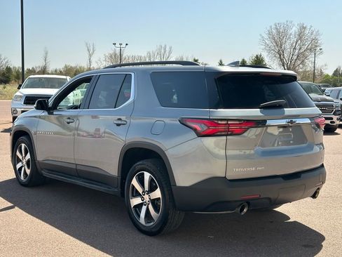 Used 2023 Chevrolet Traverse LT AWD/4WD image 5