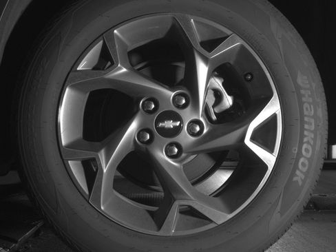 Used 2025 Chevrolet Trax LT w/ LT Convenience Package image 14