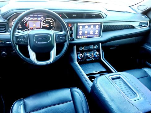 Used 2021 GMC Yukon Denali w/ Denali Ultimate Package image 16