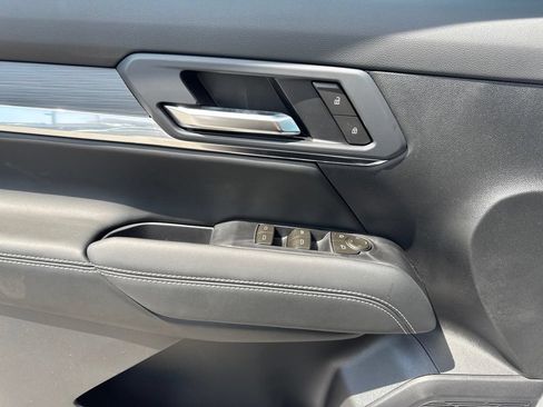 New 2026 GMC Terrain Elevation FWD image 13