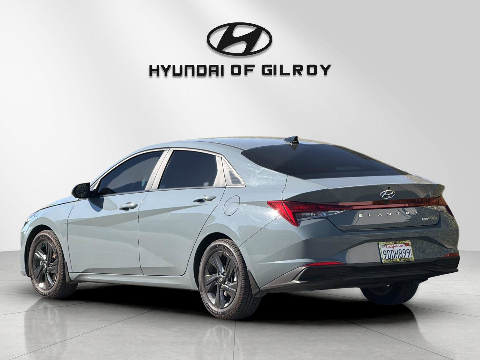 Used 2023 Hyundai Elantra Blue FWD image 3