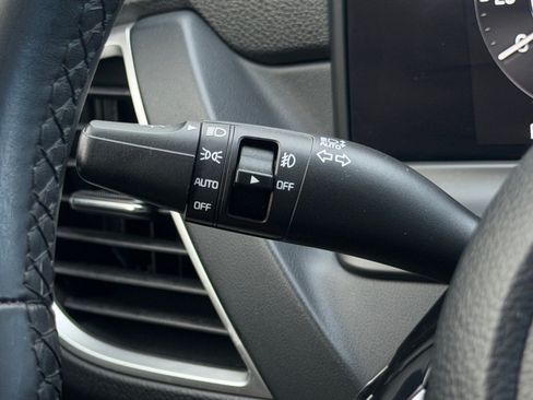Certified 2025 Kia Seltos EX AWD/4WD image 32
