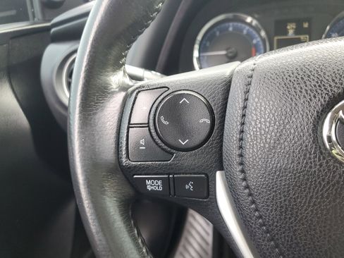 Used 2018 Toyota Corolla L image 26