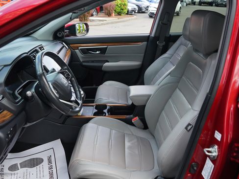 Used 2020 Honda CR-V Touring image 17