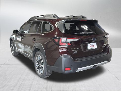 Certified 2025 Subaru Outback Limited AWD/4WD image 5