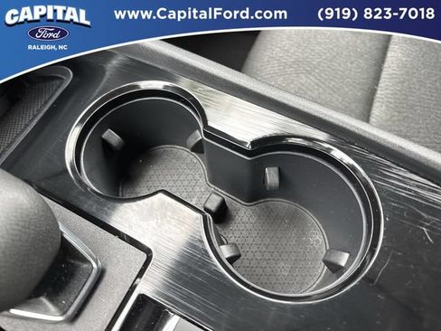 Used 2025 Nissan Rogue SV FWD image 31