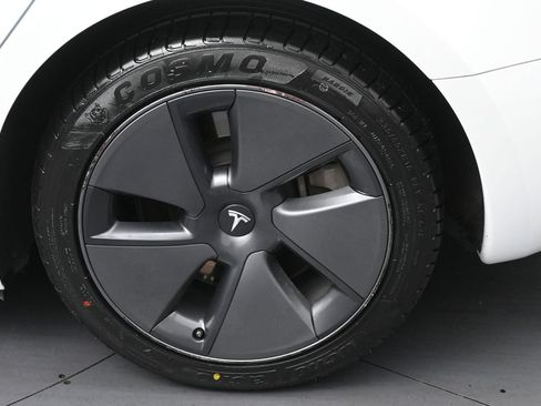 Used 2023 Tesla Model 3 Standard Range RWD image 35